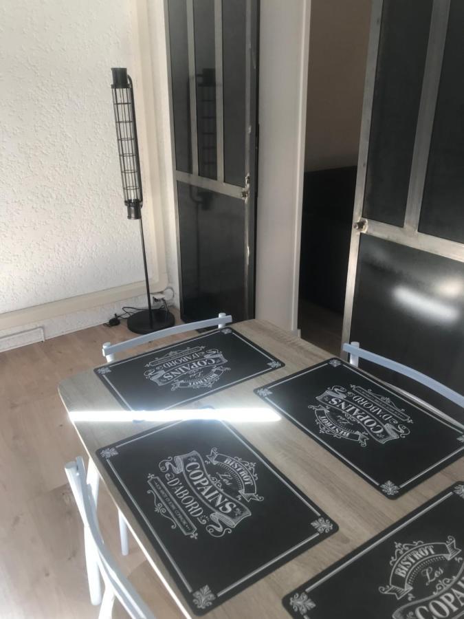 Studio 2 Adultes 2 Enfants Sanary Sur Mer A 800M De La Mer Dış mekan fotoğraf